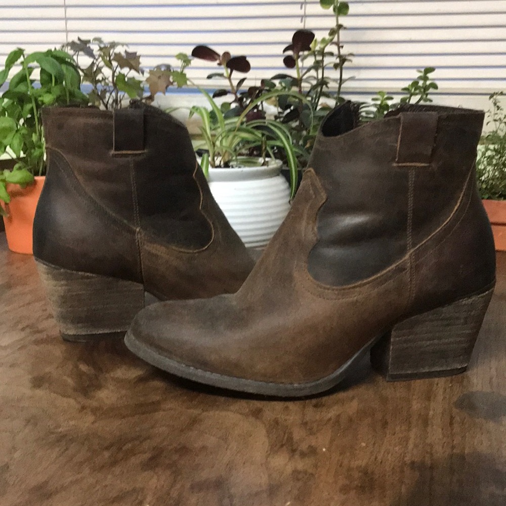 Leather western bootie